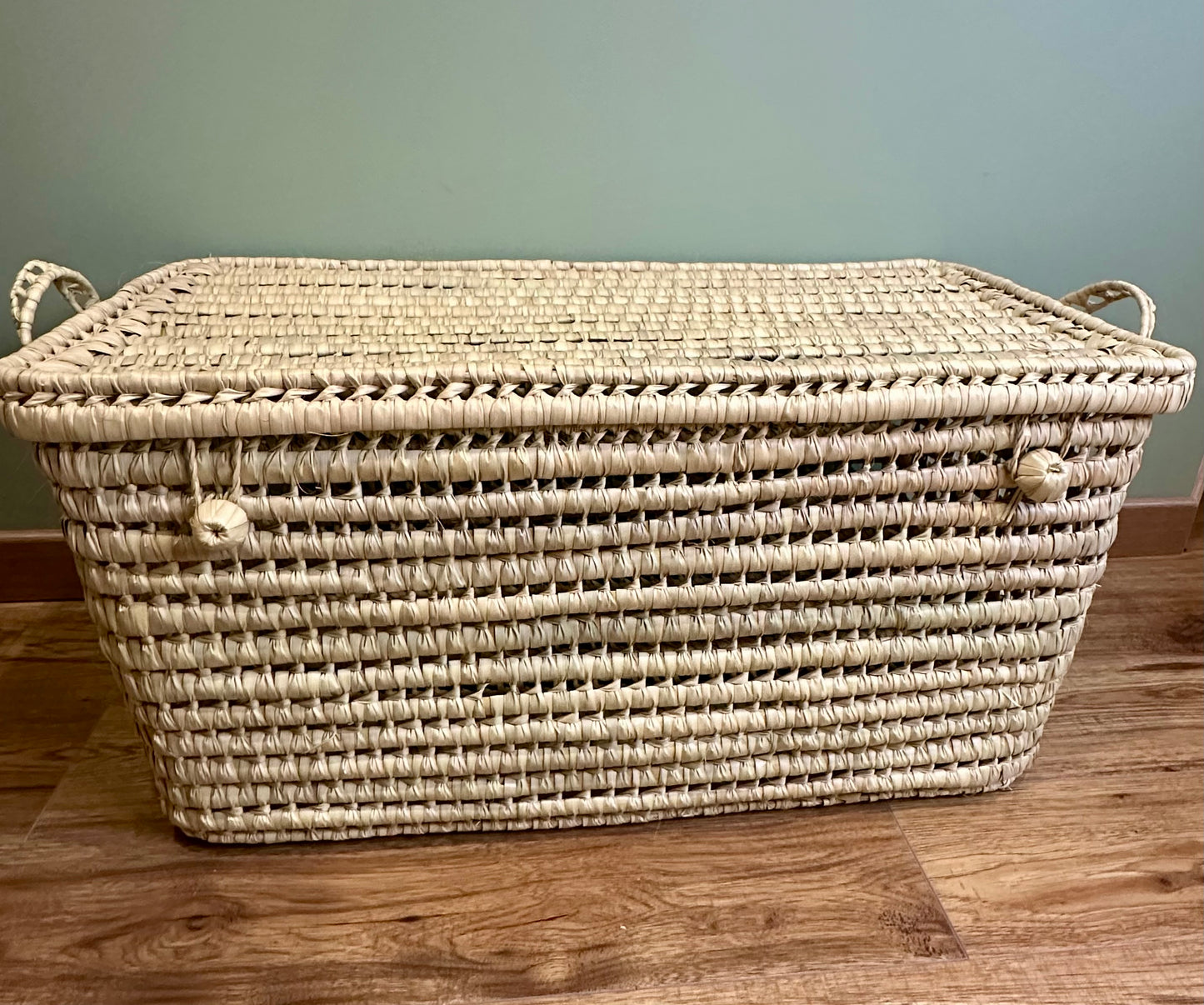 Grande Malle de Rangement en Feuilles de Palmier – Fait Main