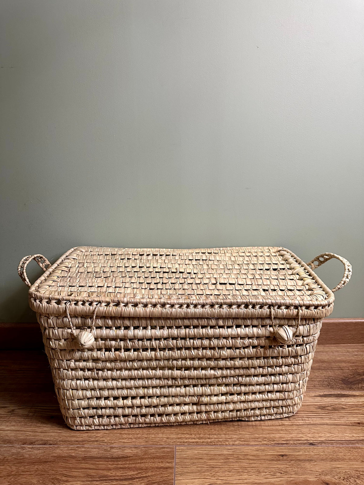 Malle de rangement naturelle avec couvercle et poignées – artisanat marocain taille L