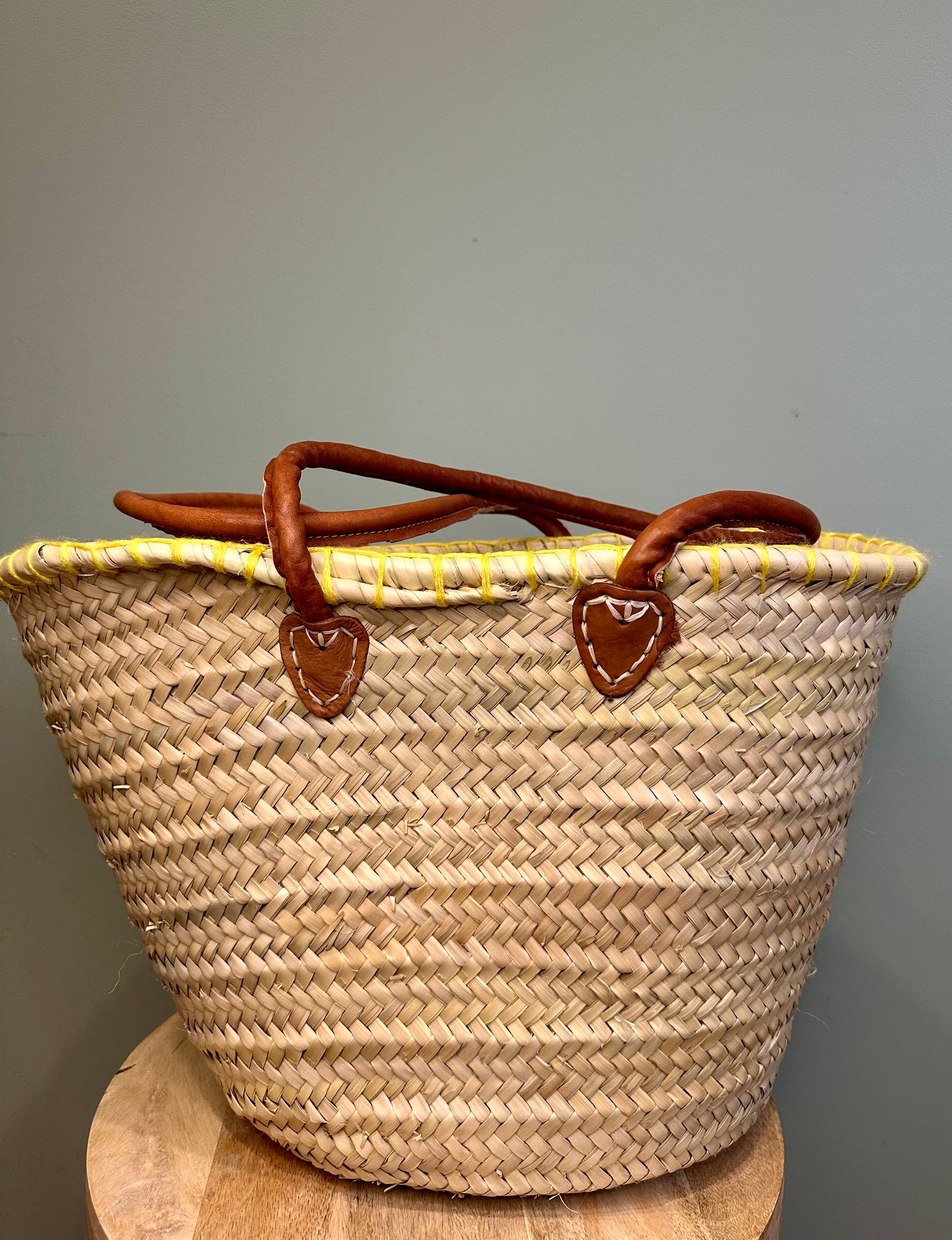 Panier en Feuilles de Palmier “Citron” – Fait Main à Marrakech – Anses en Cuir