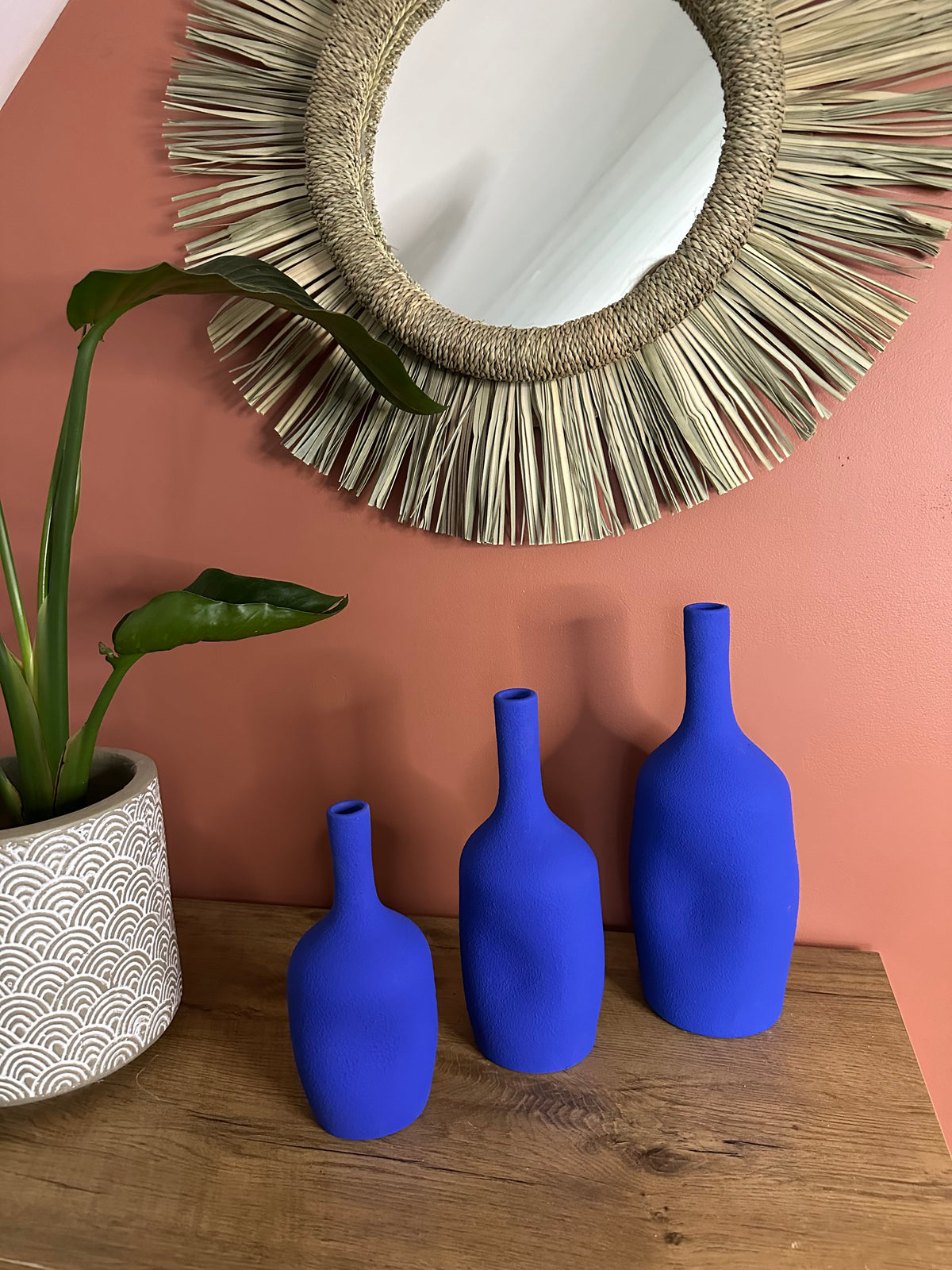 vase bleu majorelle forme organique