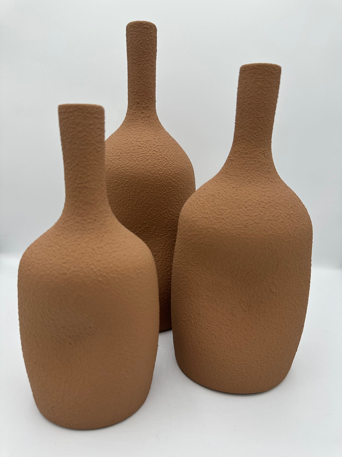 Vase Marron Chocolat – Terre Cuite Artisanale Finition Sable