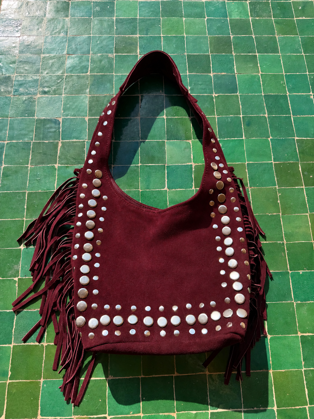 Sac en daim à franges et clous – Cuir véritable artisanal