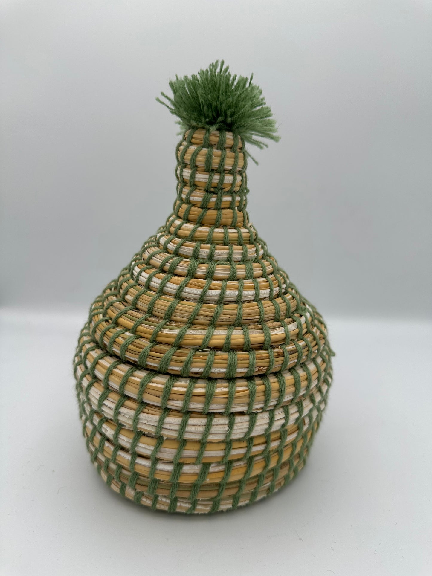 Mini Panier Berbère – Vide-Poche en Jonc et Laine Artisanale – Fait Main à Marrakech