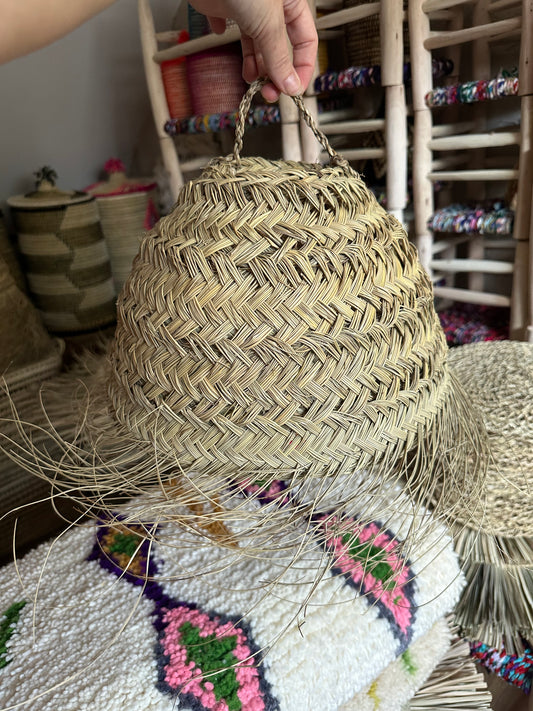 Suspension Luminaire en Feuilles de Palmier – Tressée à la Main