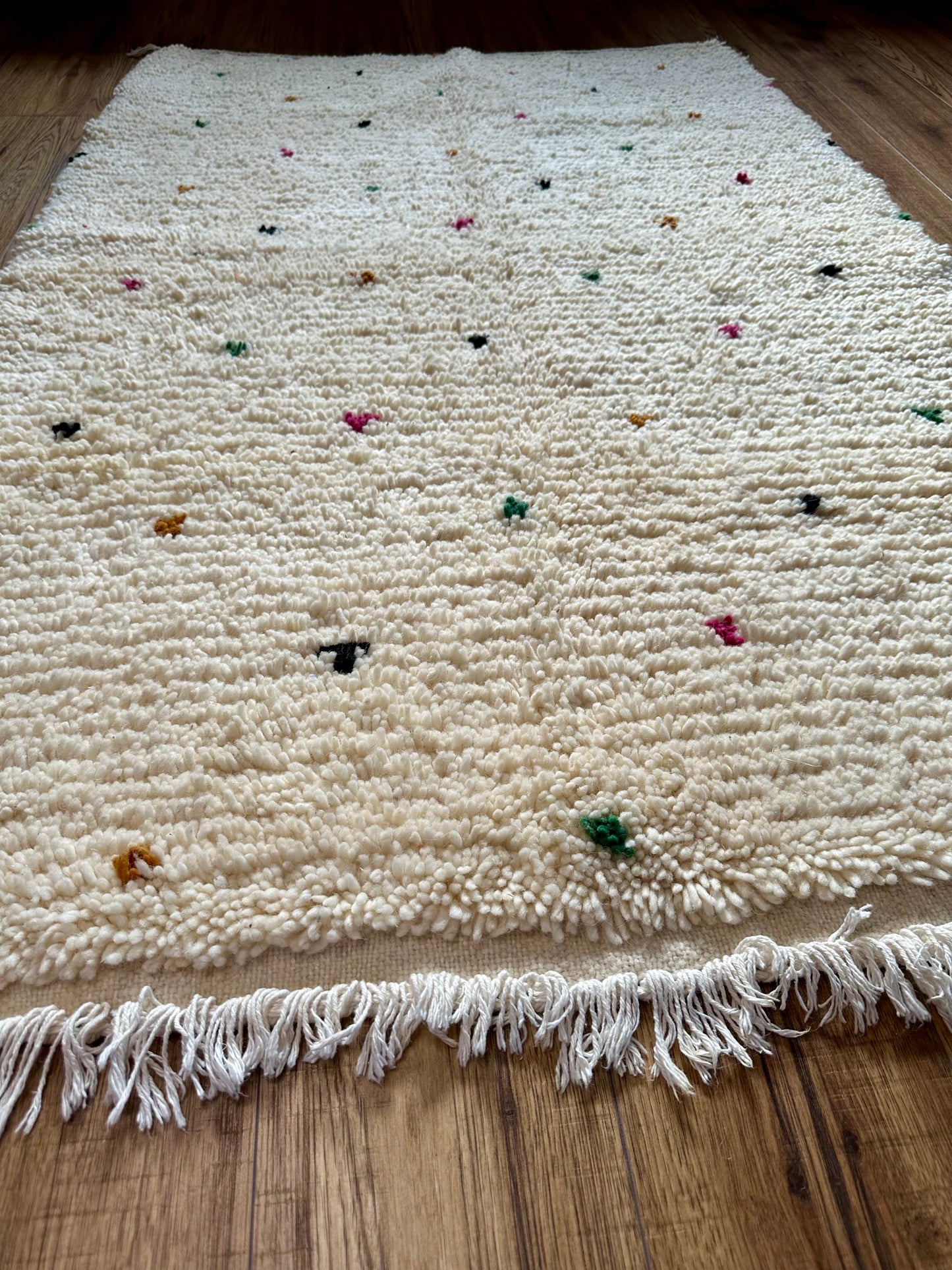 Tapis Beni Ourain en Laine Naturelle – Fait Main (154 x 98 cm)