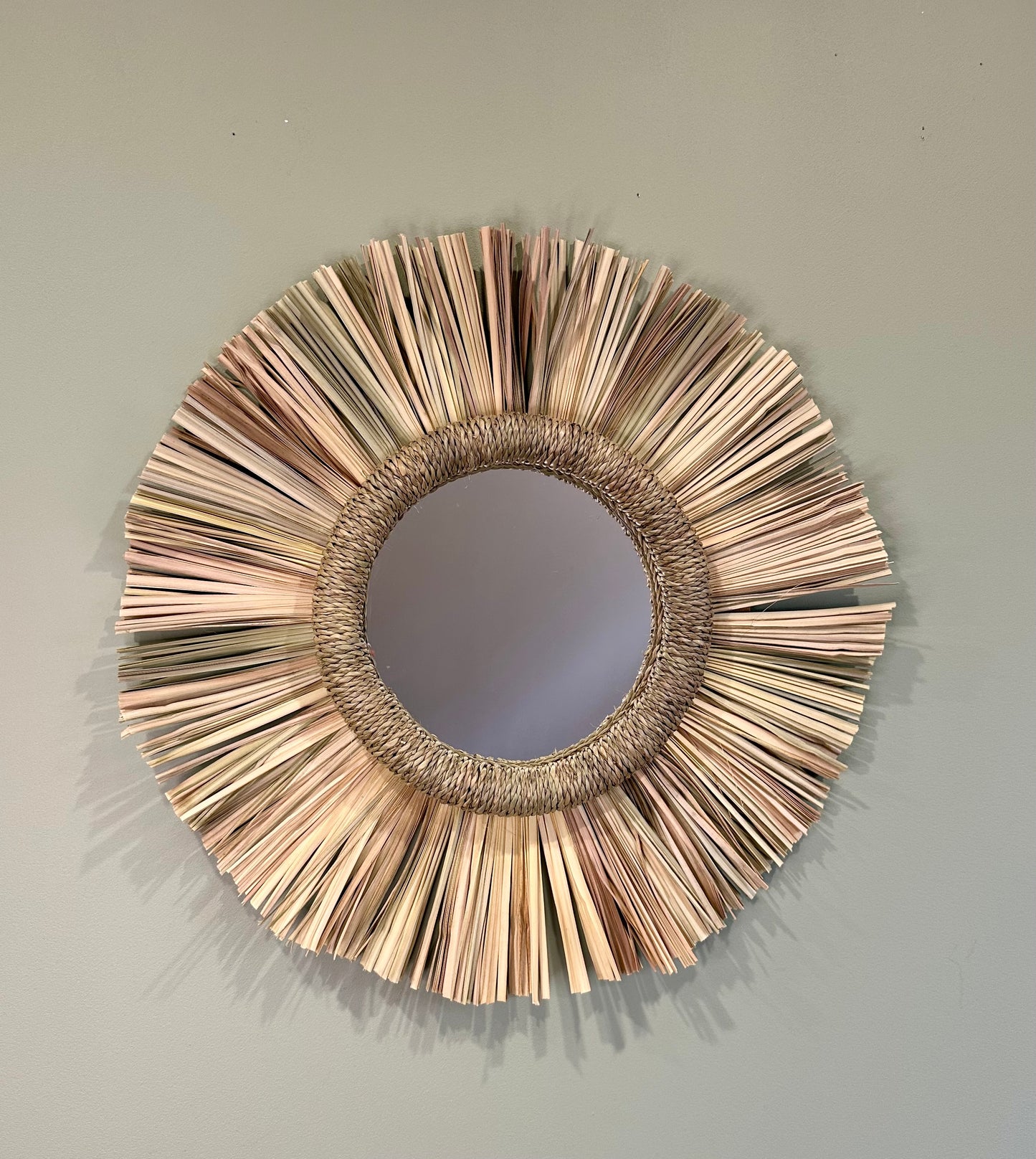 Miroir Soleil en Feuilles de Palmier – Fait Main