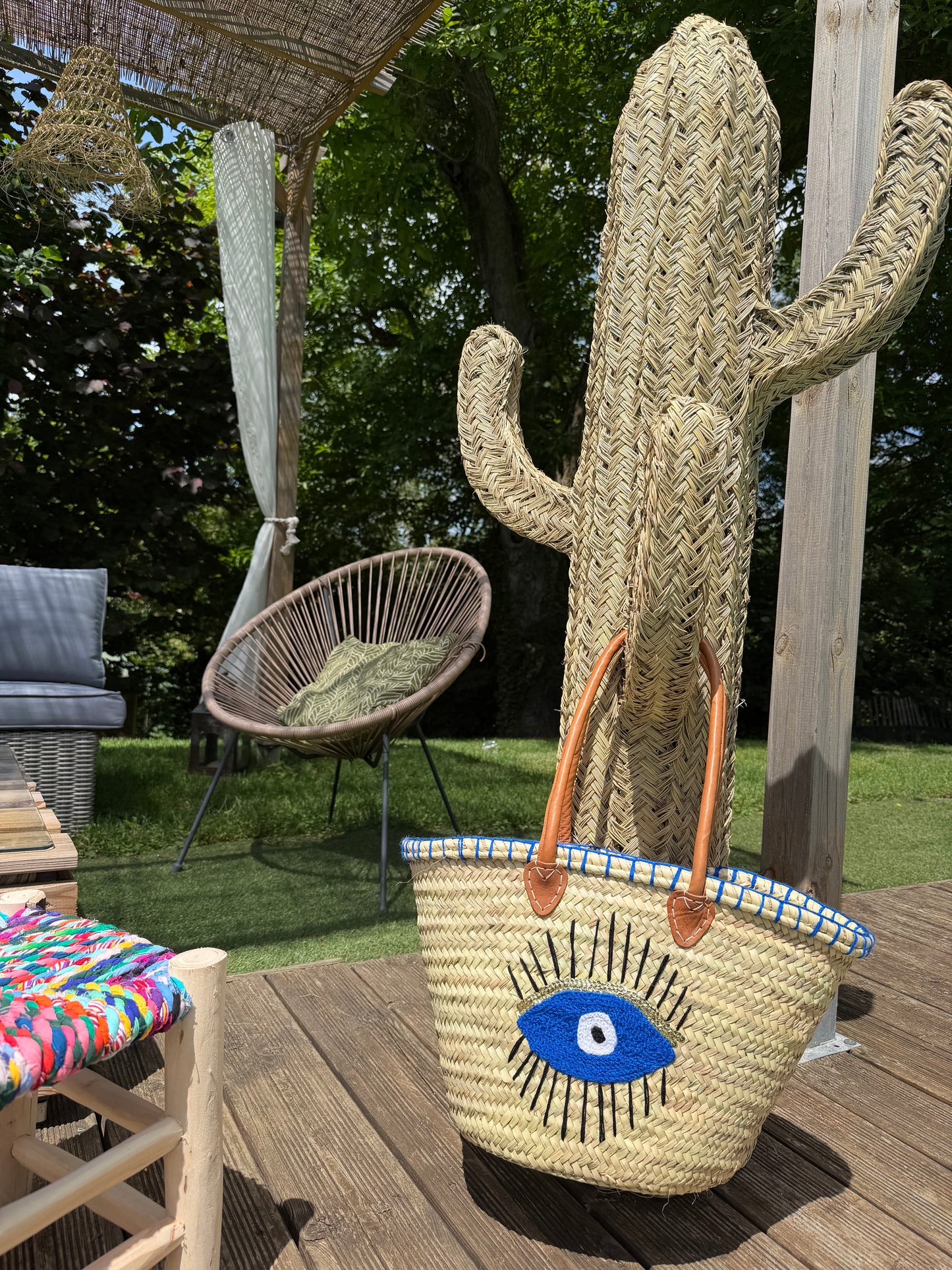 Panier Artisanal Œil Bleu Protecteur – Sac Cabas Bohème en Palmier Tressé avec Anses Cuir