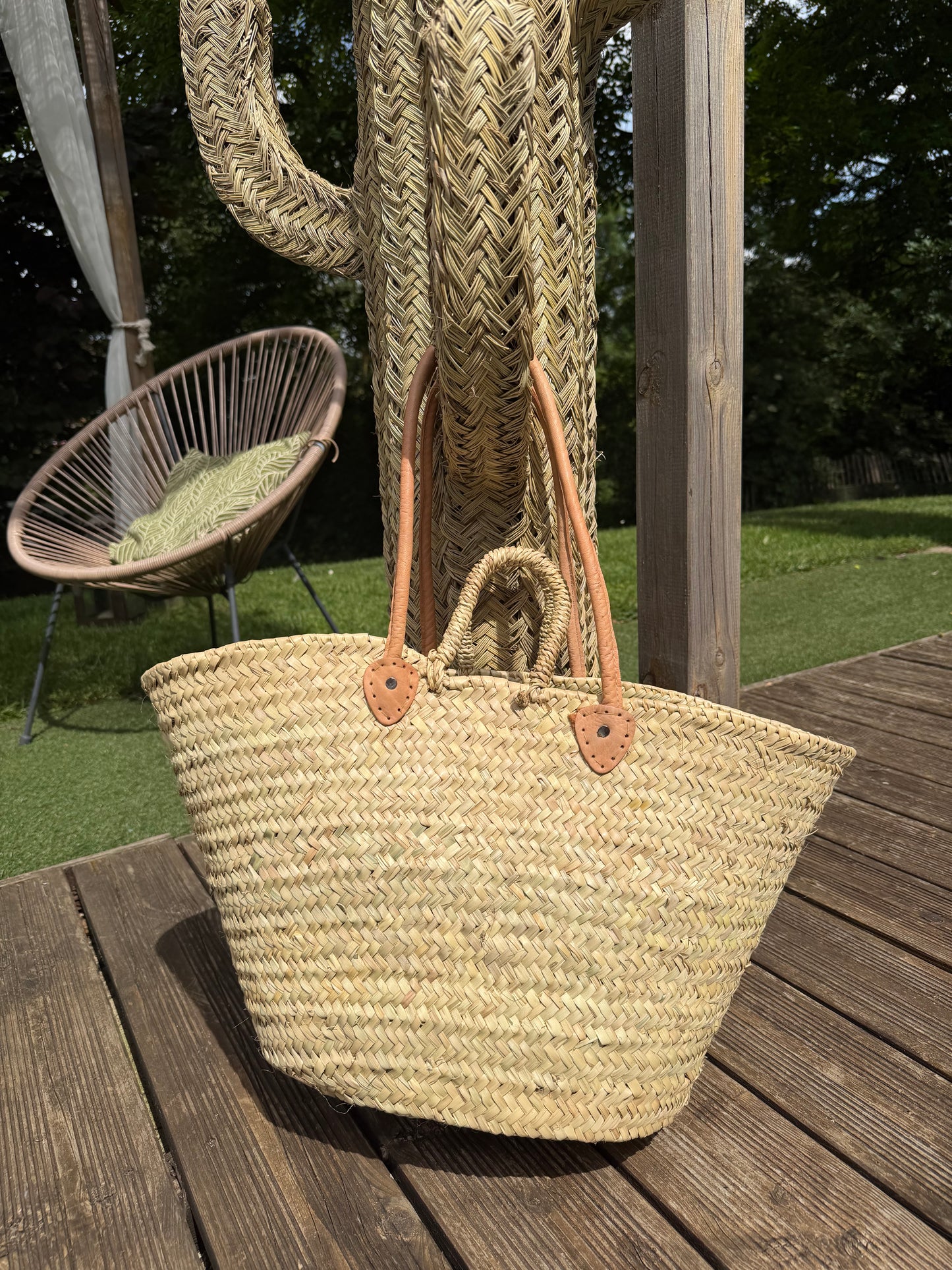 Panier Artisanal Fleuri Multicolore – Grand Cabas Bohème en Palmier Tressé avec Anses Cuir
