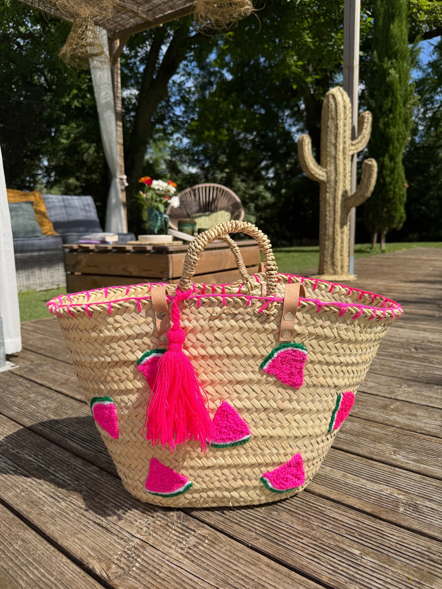 Panier de Plage Pastèque Rose Artisanal – Cabas en Palmier avec Anses en Cuir & Pompon Rose