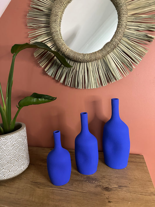 vase bleu majorelle forme organique