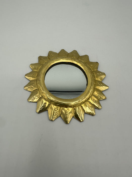 Petit miroir soleil en cuivre fait main