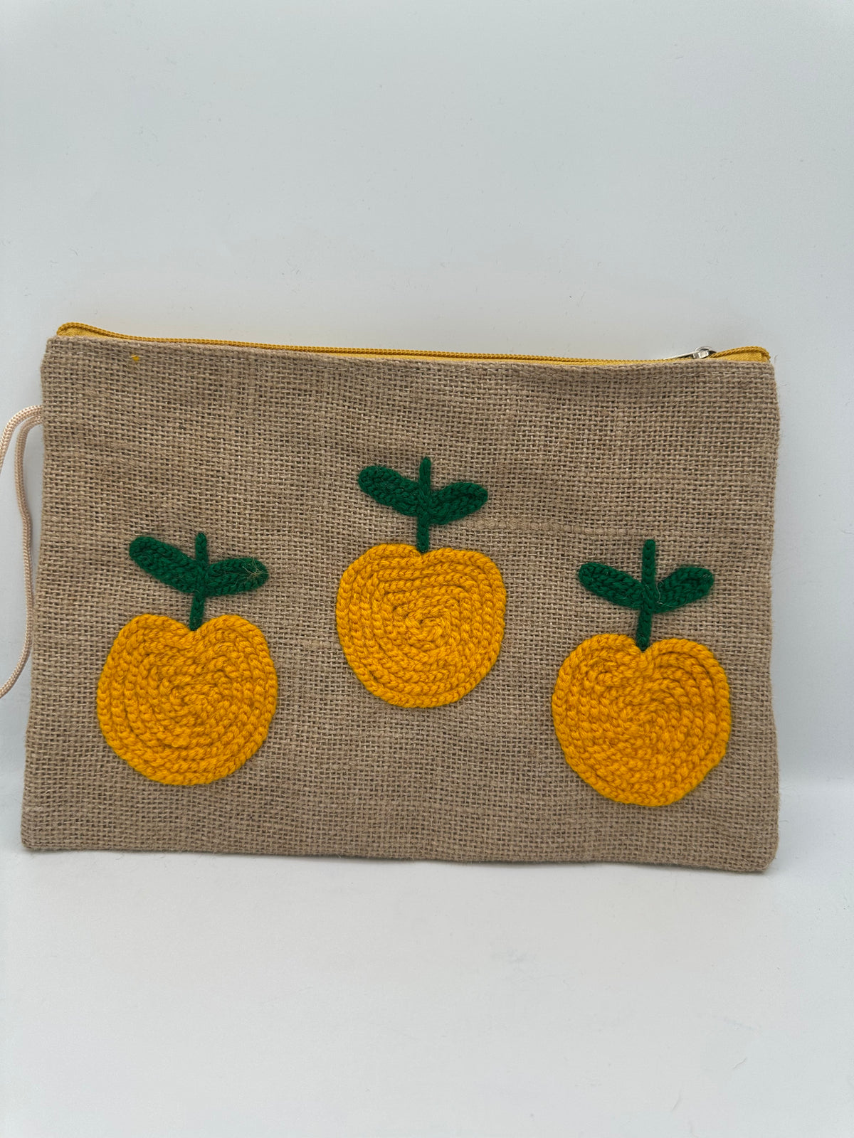 Pochette artisanale fruits brodés – Pochette bohème chic faite main au Maroc | Bahia By L.
