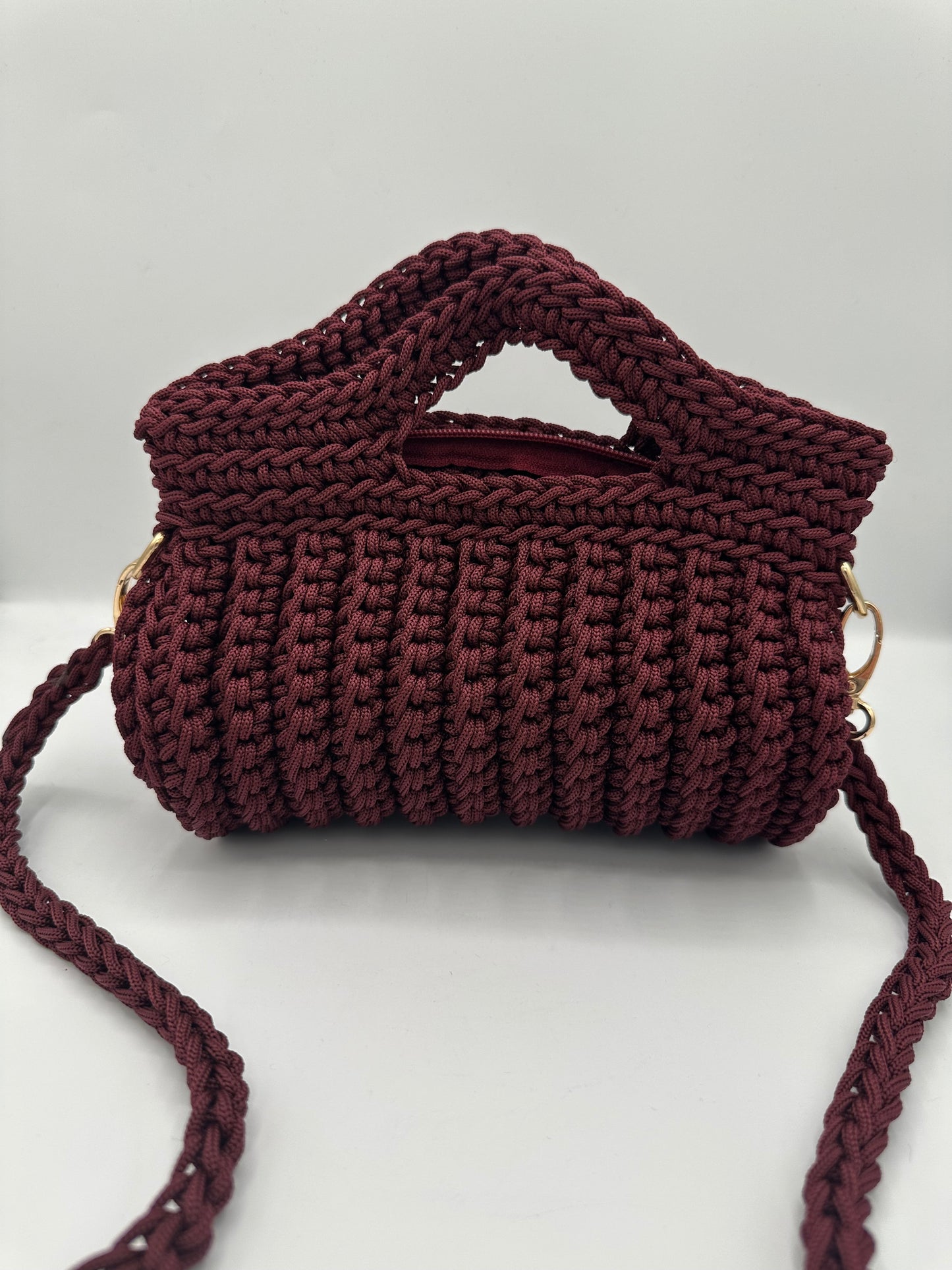 Sac à main artisanal en crochet – Bandoulière amovible – Fabrication artisanale